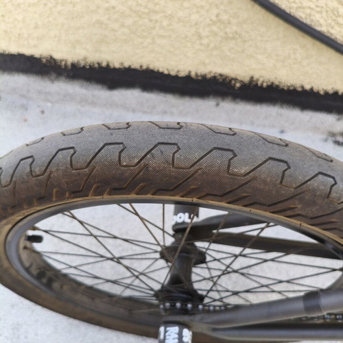 BMX Subrosa 20" used, black matte finish, ready for tricks