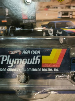 Hotwheels 1/64 αυτοκινητάκι transporter καινούργιο