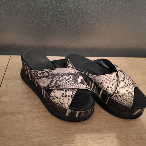 Glamazons women's platform shoes used, size 38, black and beige
