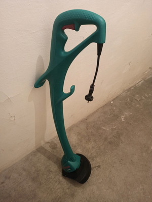 Bosch electric string trimmer used without spool