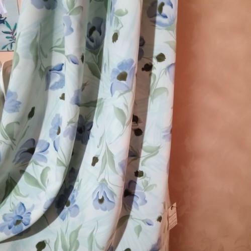 Deal of the day!!! Double-width fabric with floral patterns, in soft shades of green and purple