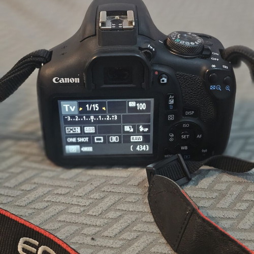 Canon EOS 2000D camera like new
