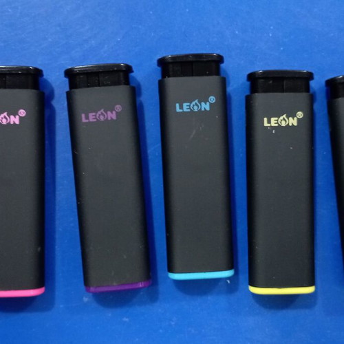 Leon lighters pack of 5, multicolor, windproof, new