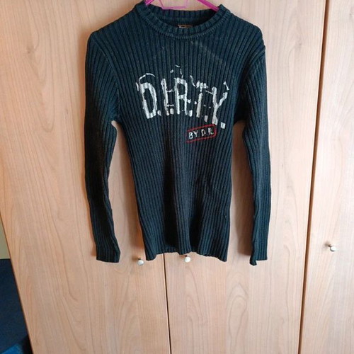 Knitted men's sweater size M like new, black