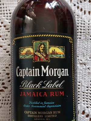 Captain Morgan Black Label Rum 1968 new