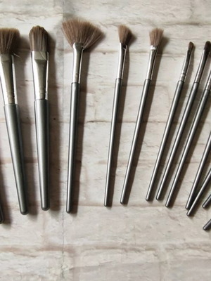 Makeup brushes like new, set of 14 pieces