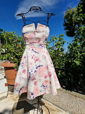 Floral strapless dress like new, Blue Vanilla, size Small
