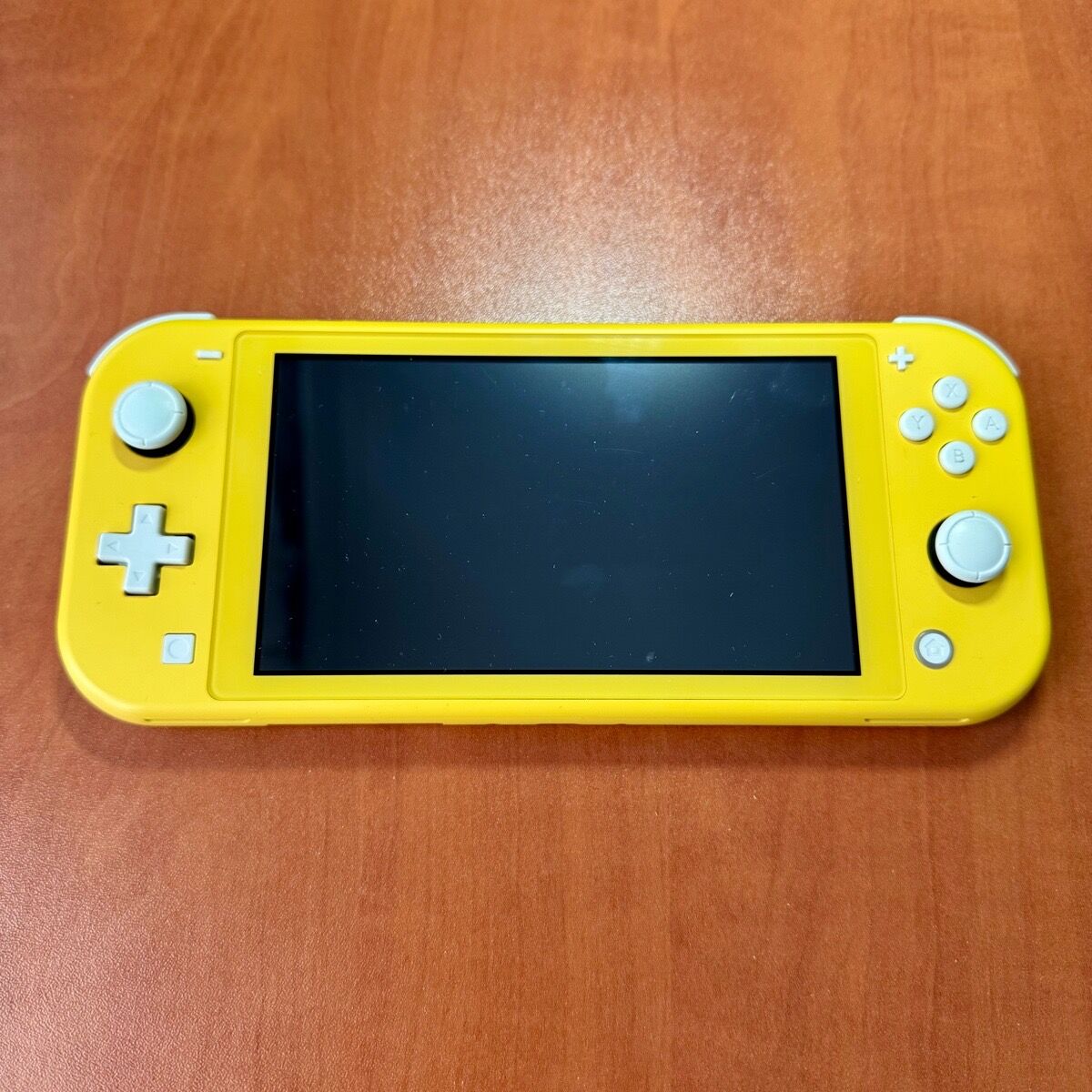 Nintendo Switch Lite Yellow like new… - € 150,00 - Vendora.cy