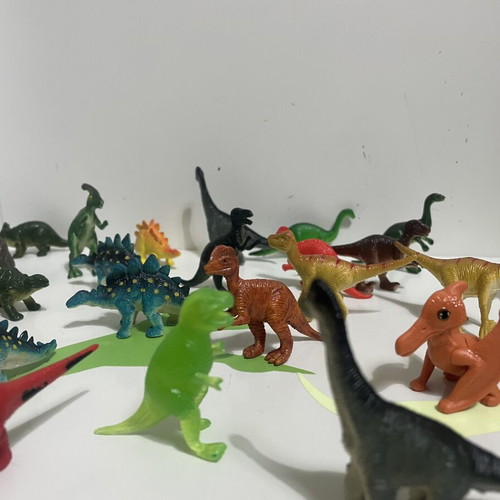 Small dinosaur figures for collection