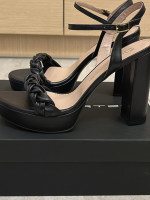 Mourtzi black leather sandals new, comfortable size 41