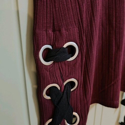 Ribbed burgundy top with side tie, new, size S