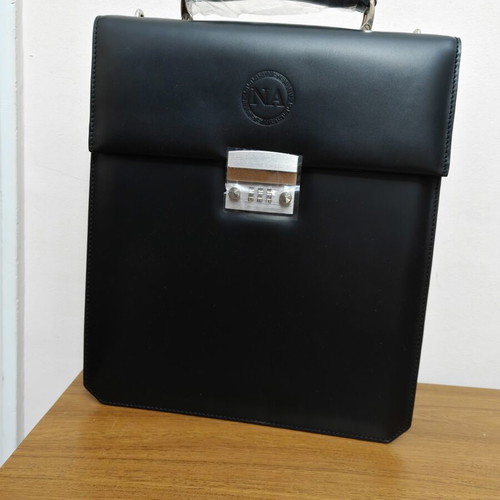 Nikos Apostolopoulos men's professional bag, black