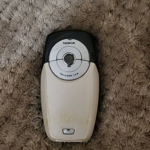 Nokia 6110 used without battery with charger