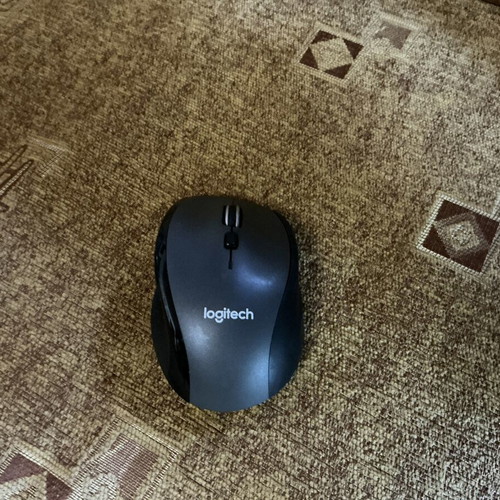 Logitech M705 Wireless Mouse with USB Dongle like new