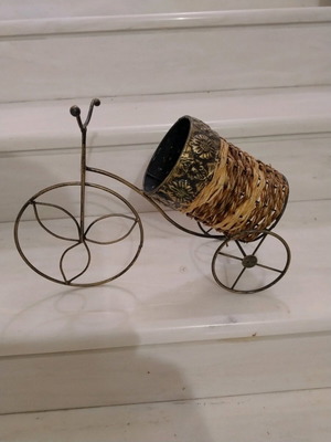 Decorative bottle holder like new