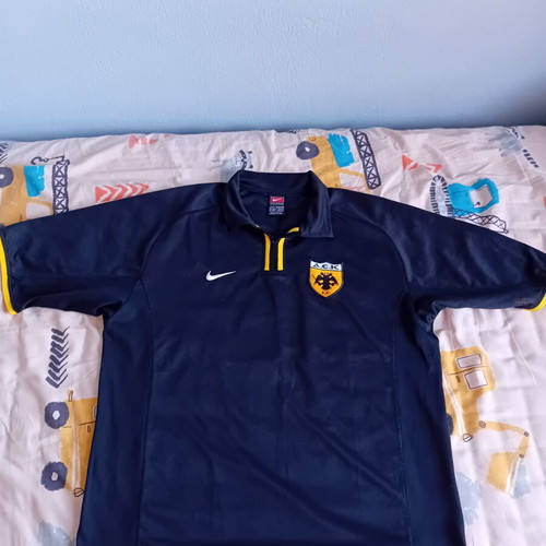 AEK Nike 2001 Football Jersey black like new, size medium