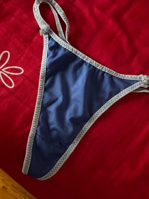 Thong underwear new, one size, blue