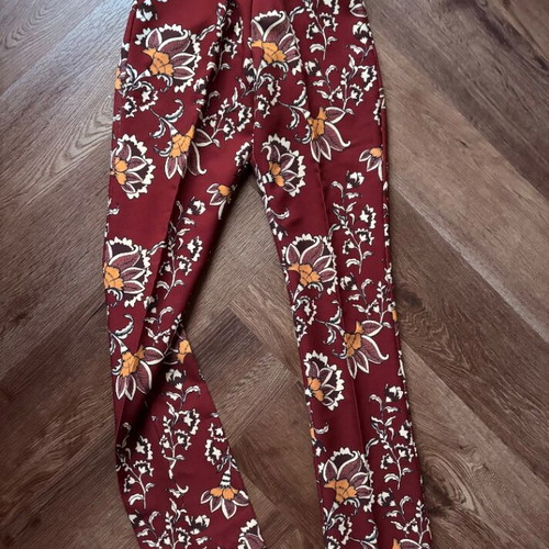 Rinascimento Bordeaux Women's Pants XS with Floral Print like new