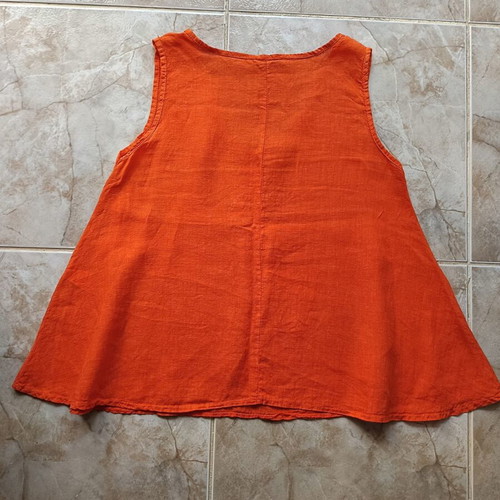 Sleeveless blouse made in Italy new, 100% linen, size L