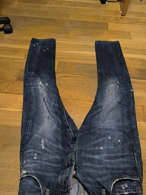 Dsquared2 Jean like new, size 5XL, gray and blue