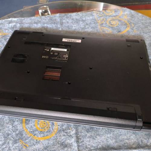 Laptop 15.6" FHD i5 7th Gen 8GB 256GB SSD Windows 11 Office σαν καινούργιο