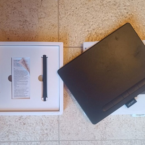 Wacom Intuos stylus pen like new