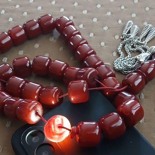Bakelite Komboloi chatzikos 10, like new, 33 beads, traditional metal finish