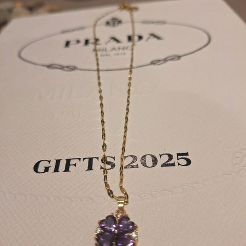 Necklace with purple stone new