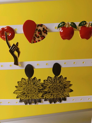 Earrings like new, set of 3 pieces