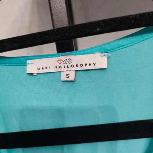Maki Philosophy turquoise satin top kimono size S, new