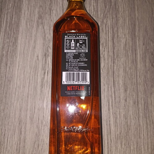 Johnnie Walker Black Label 12 Year Old Squid Game Special Edition new