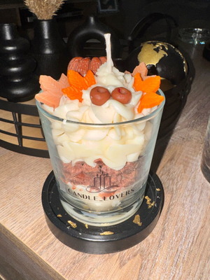 Strudel candle new with aromas