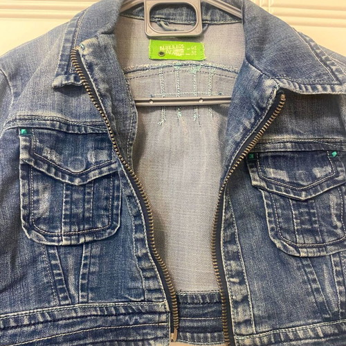 Denim short jacket size M like new, blue