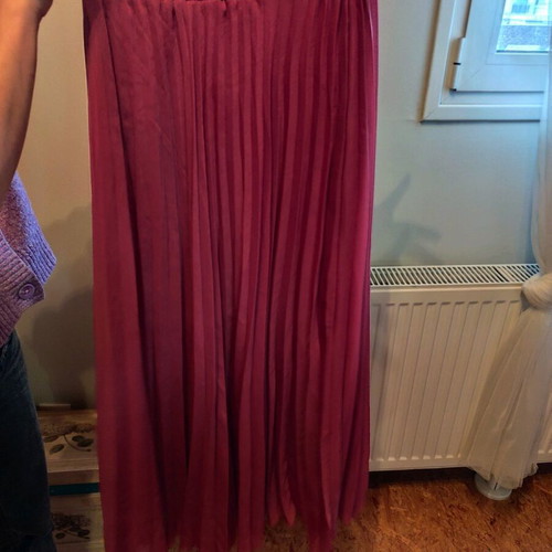 Pleated skirt like new, size XS
