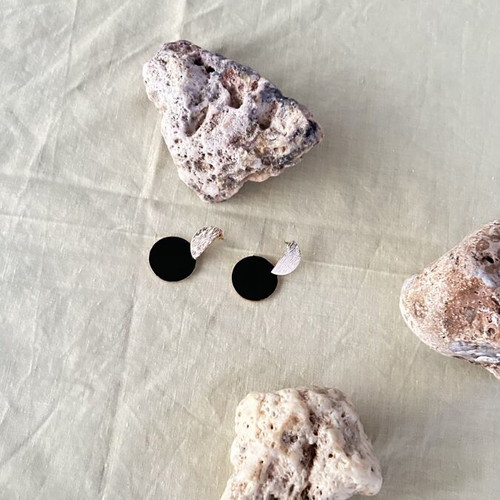 Dangling earrings with black and gold details, new