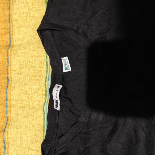 WM basics women's shirt size Medium like new, black