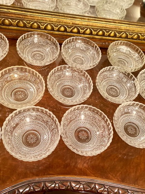 Set of crystal fruit salad bowls used, 14 pieces
