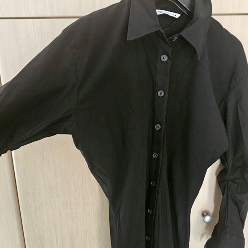 Zara black slim fitted shirt-style dress like new, size small