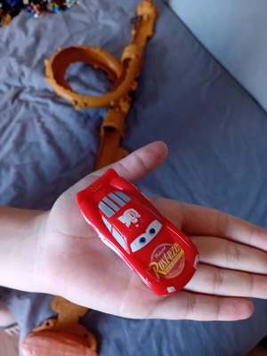 Cars track used