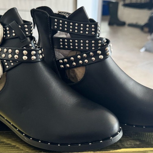 Casual boots with studs new, size 37, black