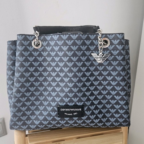 Γυναικεία τσάντα χειρός Emporio Armani σαν καινούργιο
