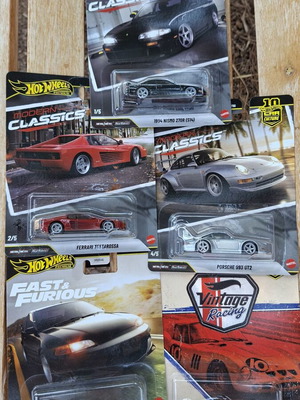 Hot Wheels Premium Collection 5x Ferrari, Porsche, Nismo, Honda