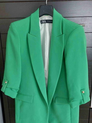 Zara green blazer like new, small, with sleeve design