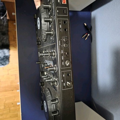 Traktor Kontrol S2 used DJ controller with cables and manual