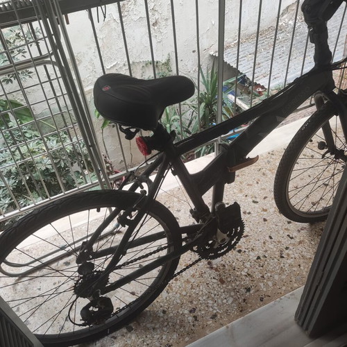 Dahon Espresso D21 Folding Bike like new, 26" wheels, 21 speeds