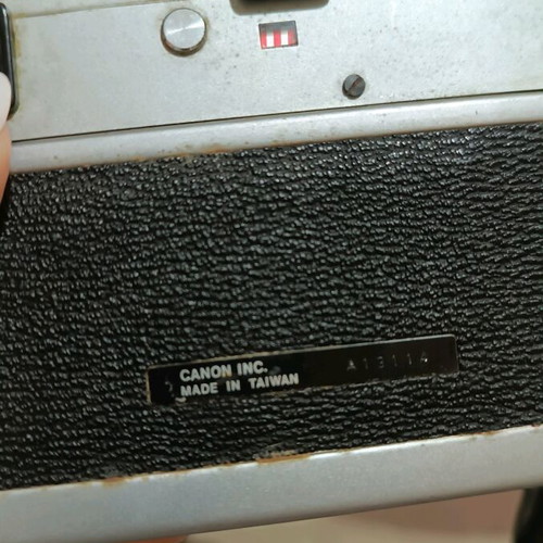 Canon Canonet 28 35mm film camera like new, circa 1968-1971