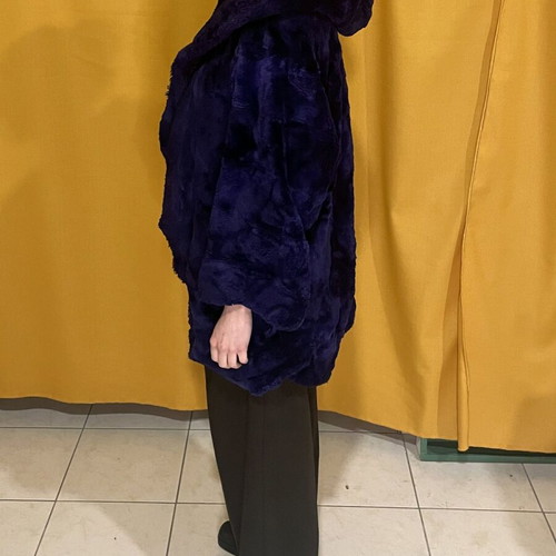 Natural mouton fur with hood used, purple
