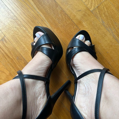 Black high-heeled sandals like new, 11 cm heel, size 40