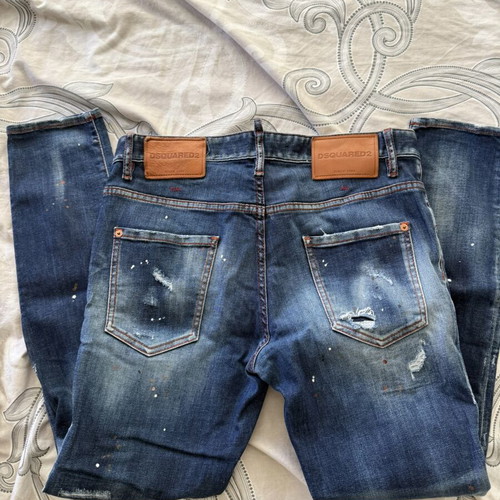 Dsquared2 men jeans like new, size L, blue