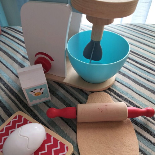 Wooden mixer set like new with extra play accessories